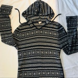 🍁Hollister sweater with hood sz M 🍁